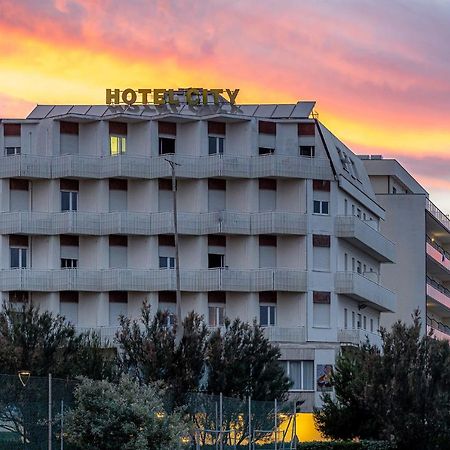 Hotel City Milano Marittima Bagian luar foto