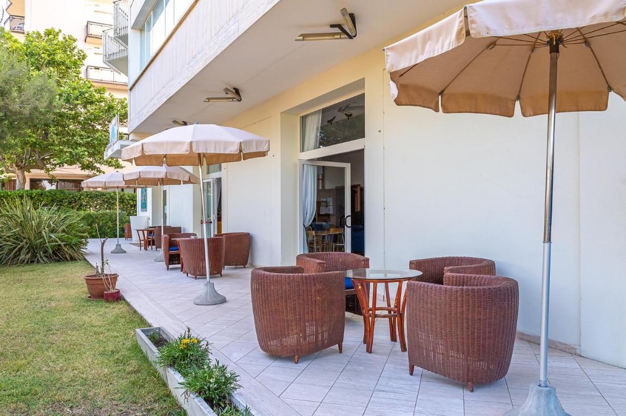 Hotel City Milano Marittima Bagian luar foto