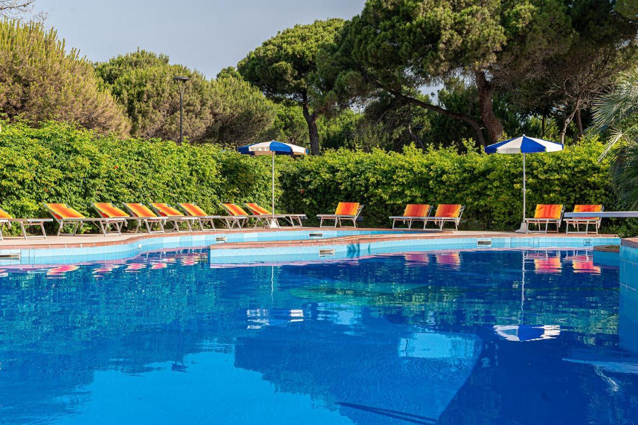 Hotel City Milano Marittima Bagian luar foto