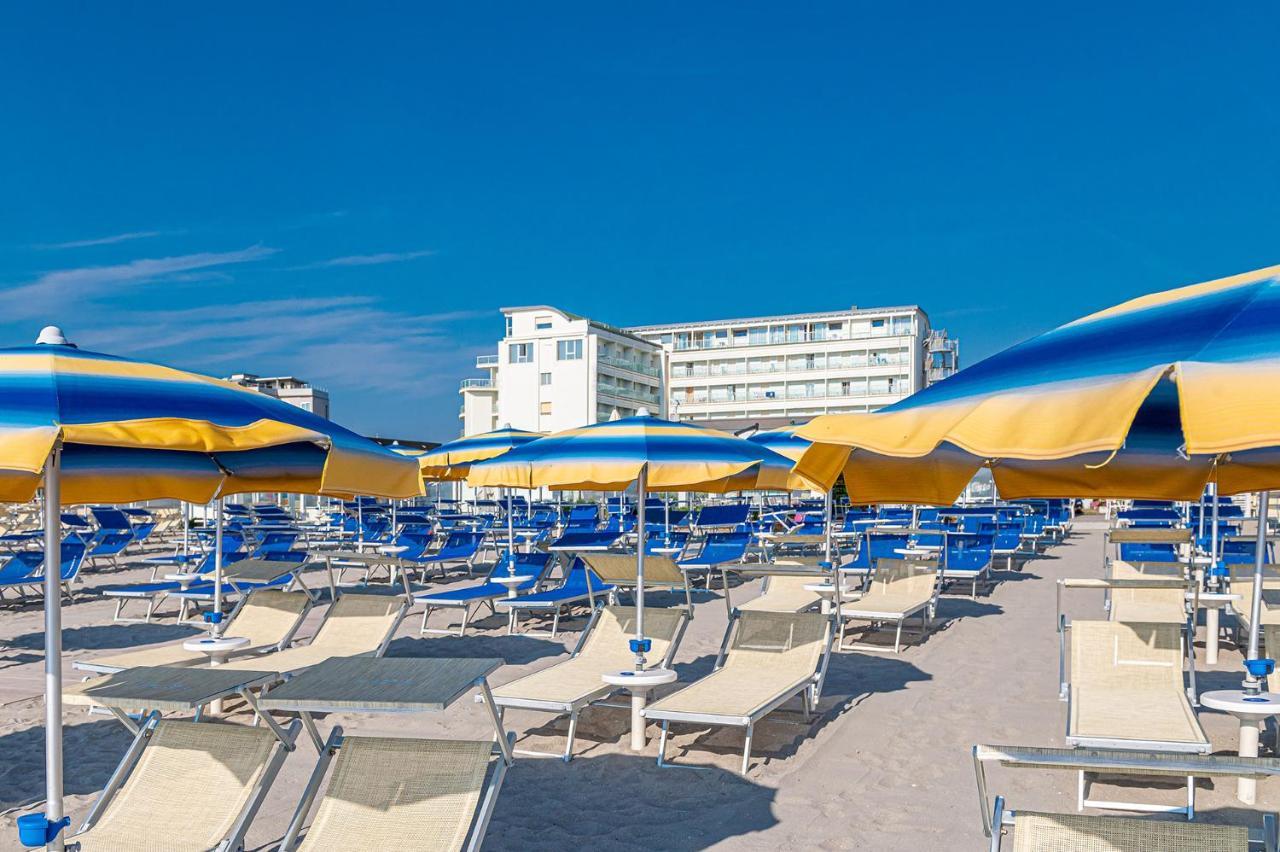 Hotel City Milano Marittima Bagian luar foto