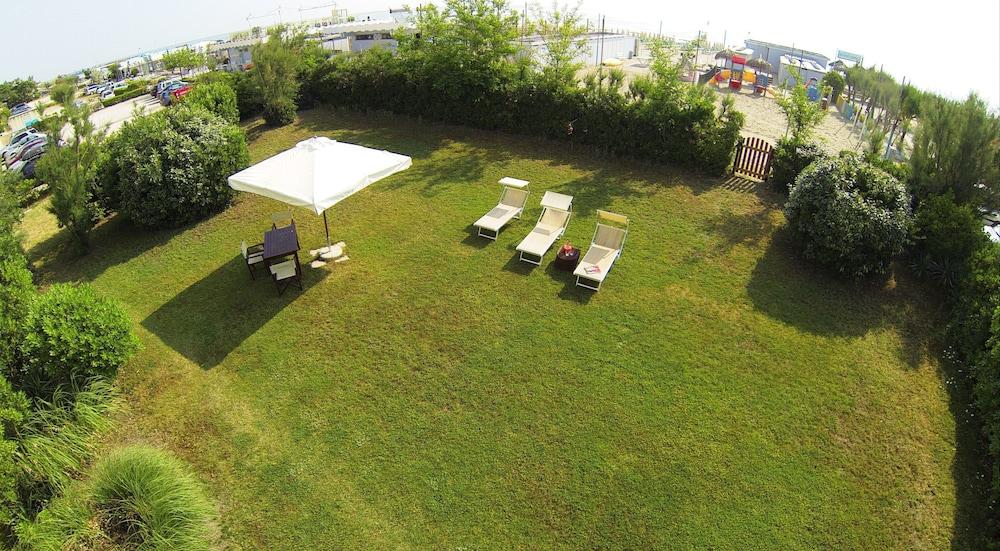 Hotel City Milano Marittima Bagian luar foto