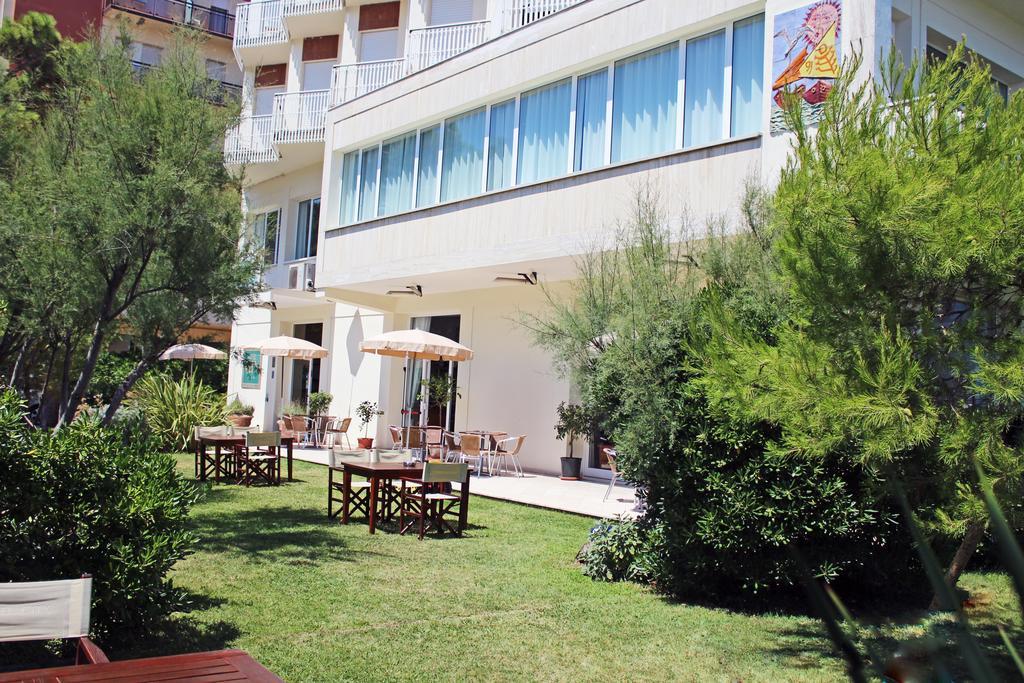 Hotel City Milano Marittima Bagian luar foto